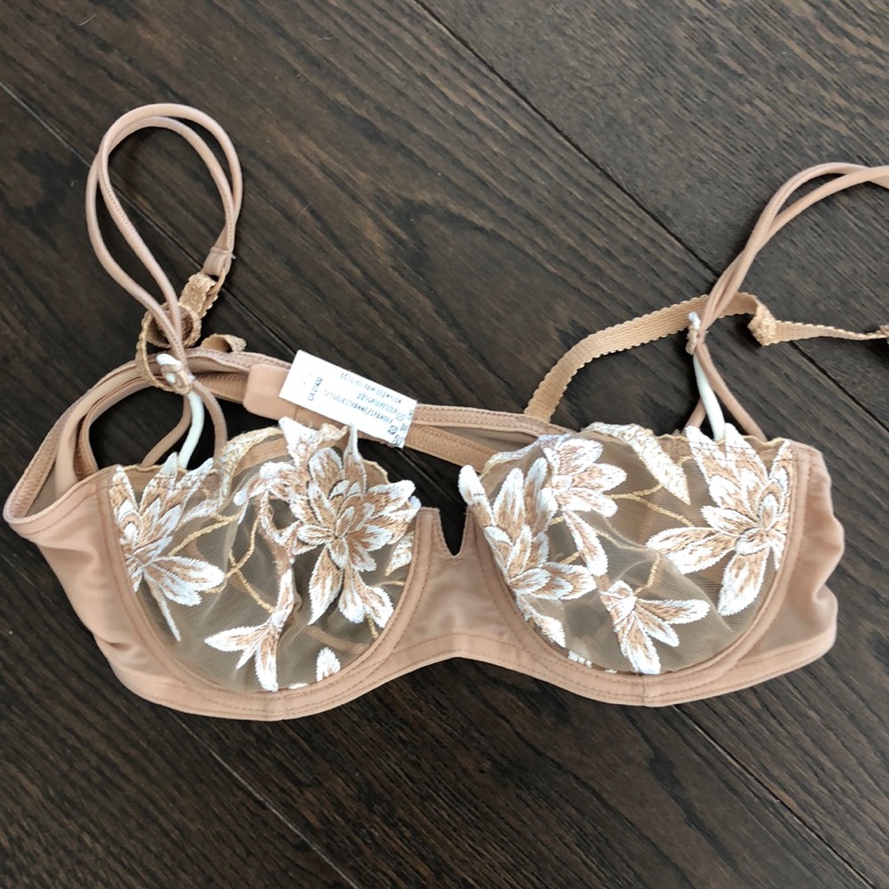 Aubade White and Tan Lace Bra